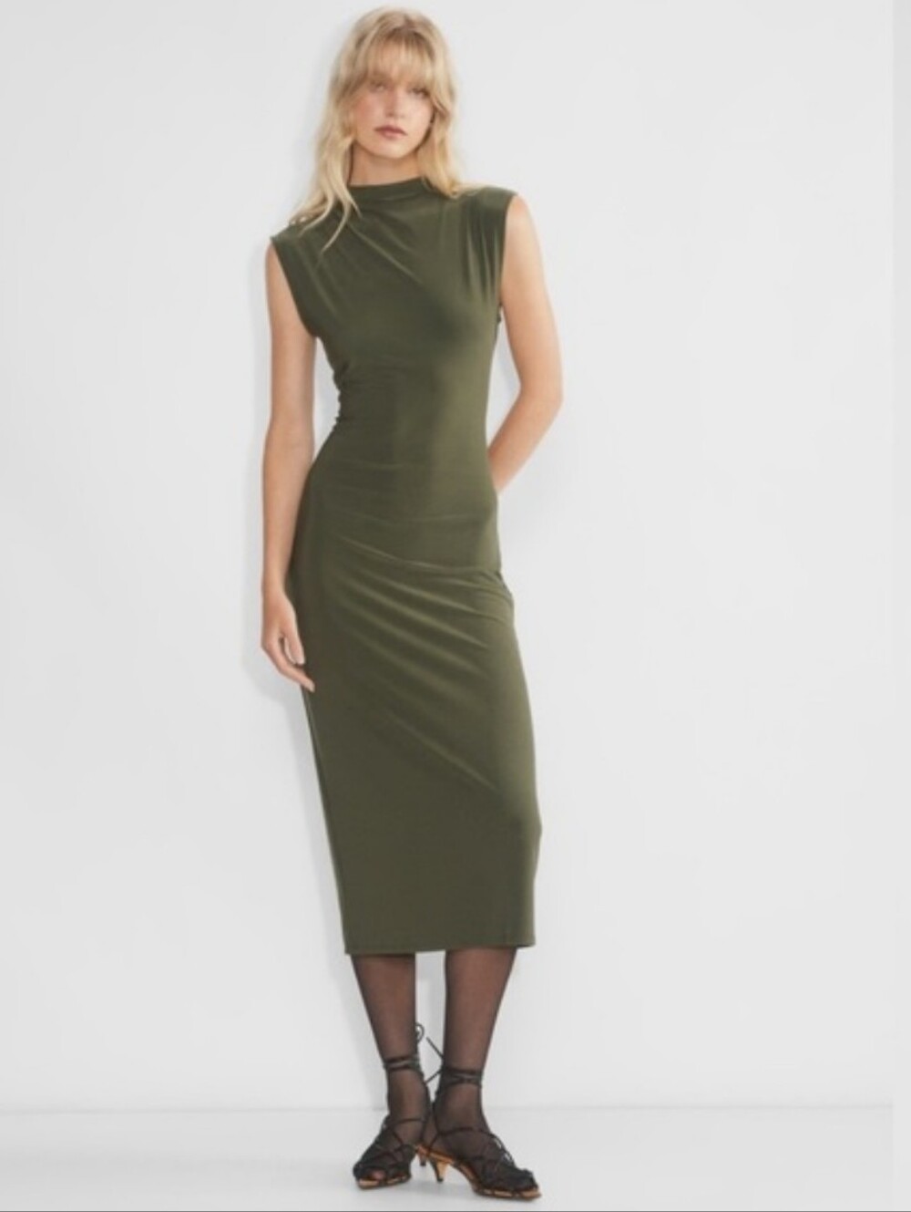 Never Worn Aritzia Wilfred Botanist Midi Dress In Dark Olive Mock Neck